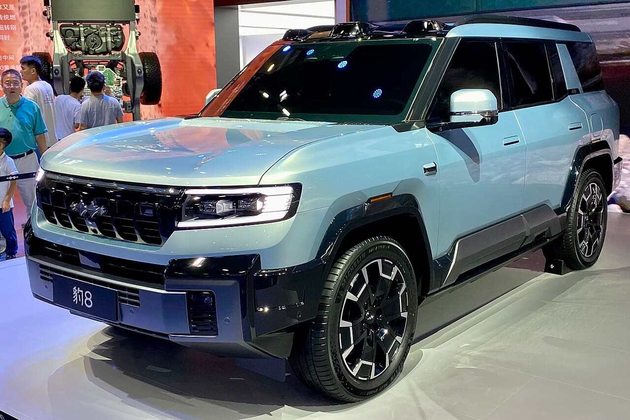 دنزا B8 — الجيل الأول · 2024–الآن (1)