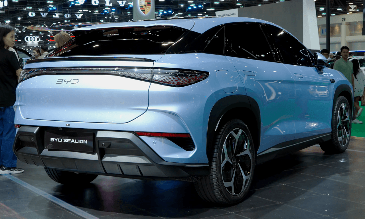 بي واي دي سي لايون 7 — الجيل الأول · 2024–الآن (3)