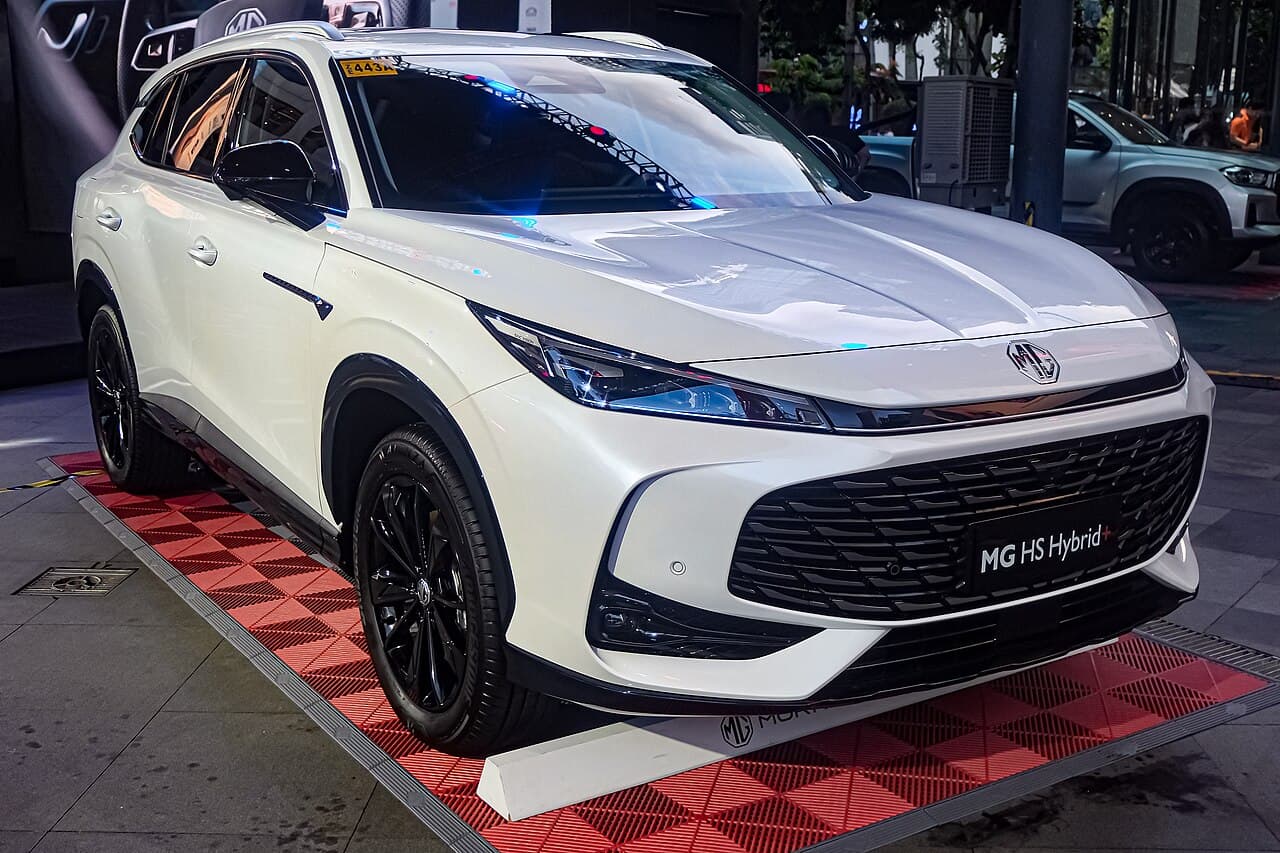 إم جي HS — 2024–الآن (2)